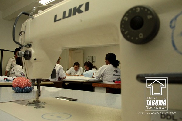 escola de moda