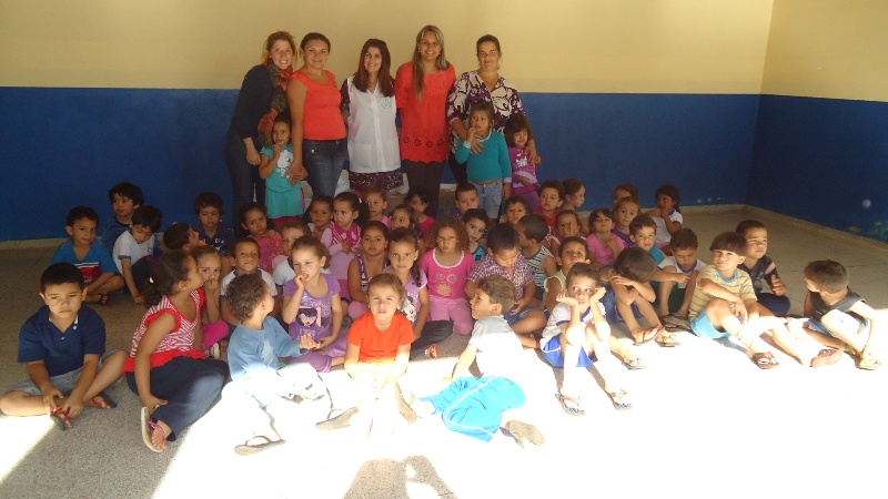 Alunos visitam Central de Alimentação