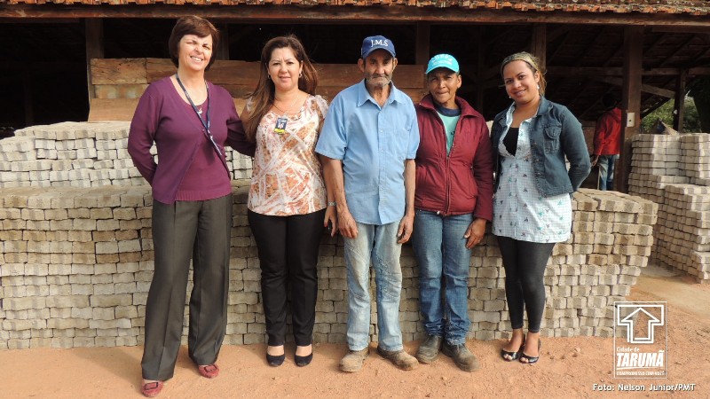Representantes de Taubaté chegam a Tarumã para conhecer o Projeto “Olaria Comunitária”