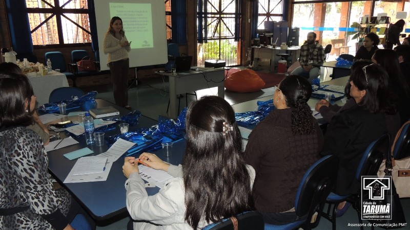 bibliotecarias_2013_00002