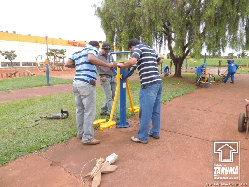 Prefeitura realiza manutenção de academia da saúde da Praça do Trabalhador