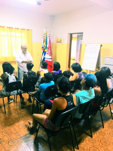 E.M Hilda e Conselho Tutelar reúnem pais para reforçar a importância da aliança entrfamília e escola