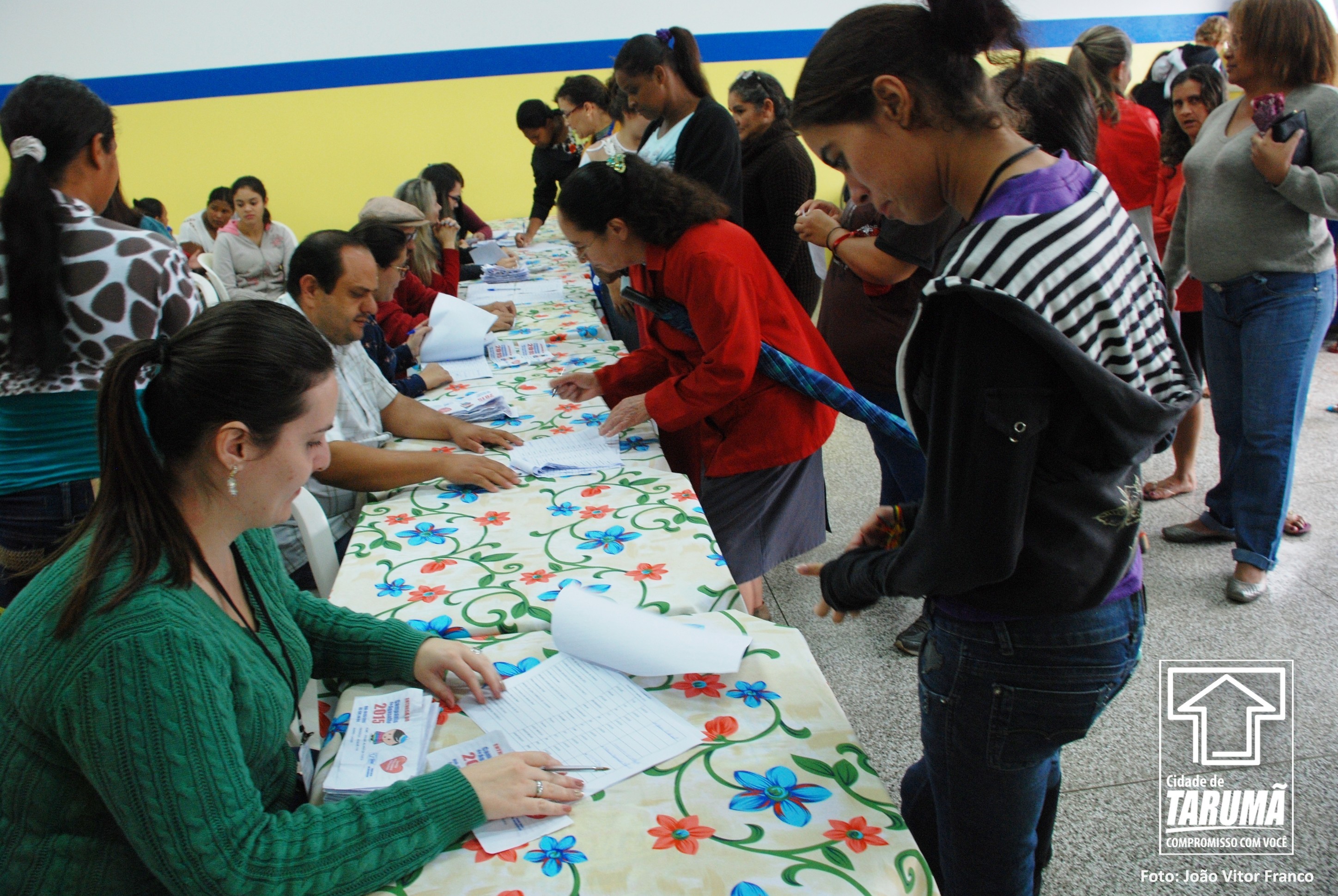 Fundo Social realiza entrega de cobertores da Campanha do Agasalho 2015