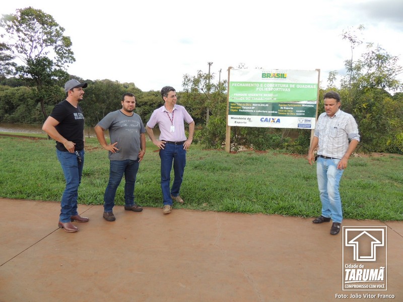 Fechamento e cobertura de Quadra do Pq. “Vicente Benelli” e Praça do Trabalhador está à todo vapor