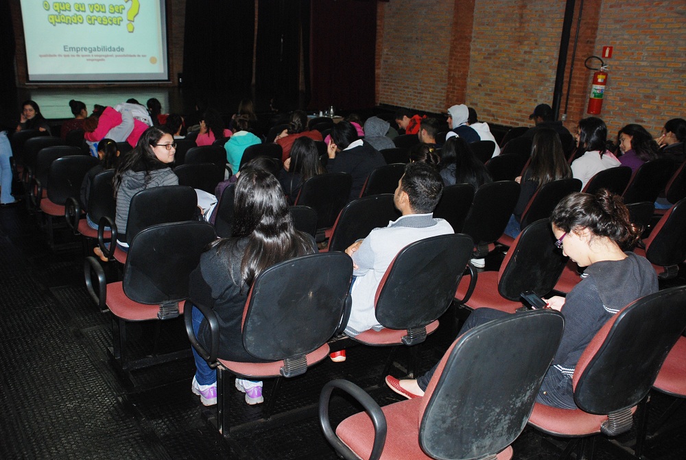 palestra_jovens_pat