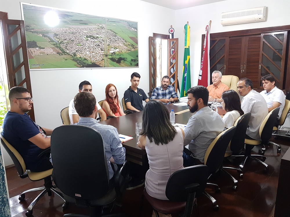 alunos_unesp_visitam_taruma