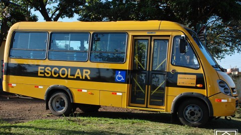 onibus escolar
