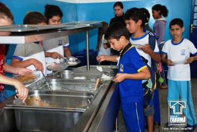 Educação de Tarumã testa sistema self-service na merenda