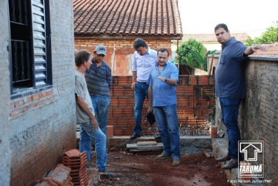 Prefeito visita obras
