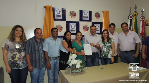 Cerimônia marca parceria para financiamento de projetos para crianças e adolescentes.