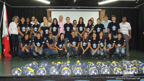jovens_industria_2013_(1)