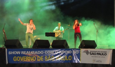 capa_show_marcos_adriana