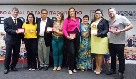 capa_time_emprego