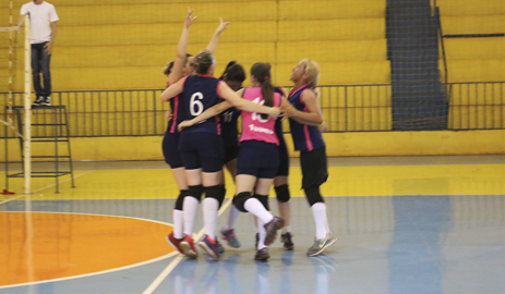 capa_quadrangular_volei